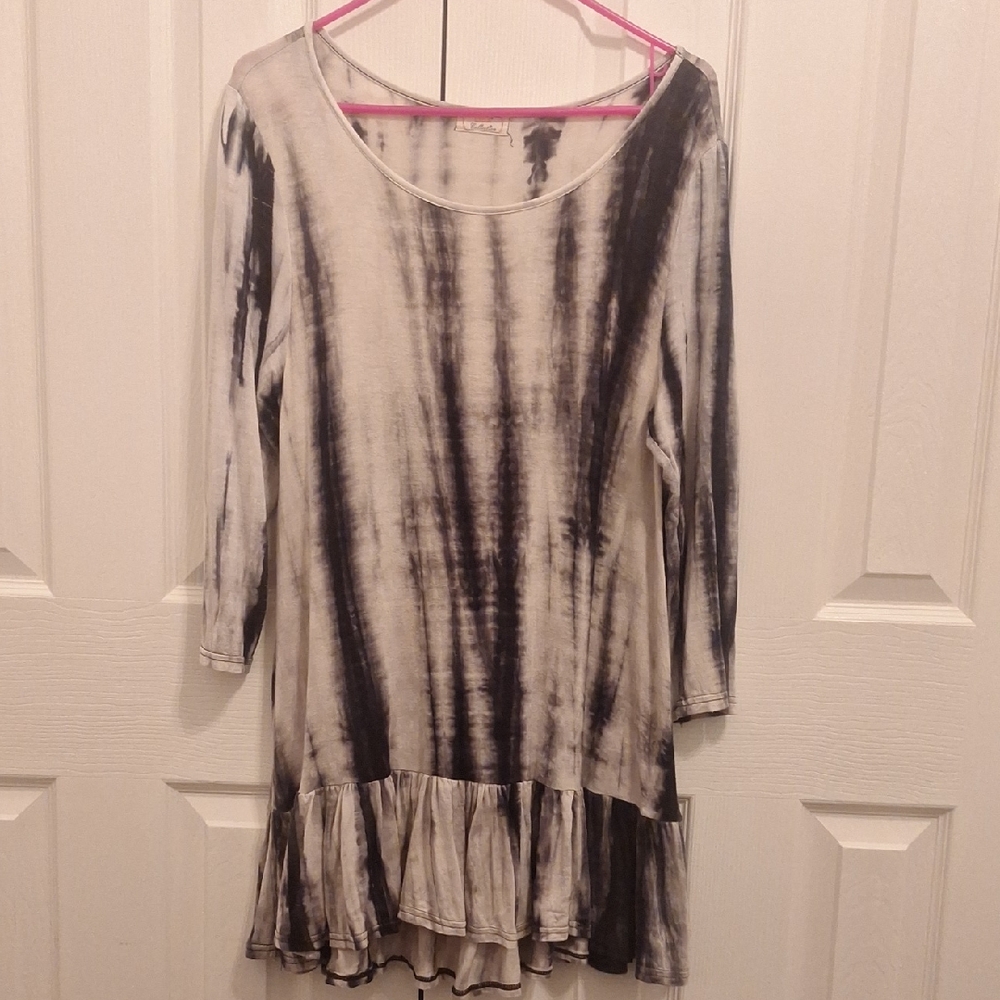 Dalia Collection Black and White Tie-Dye Tunic